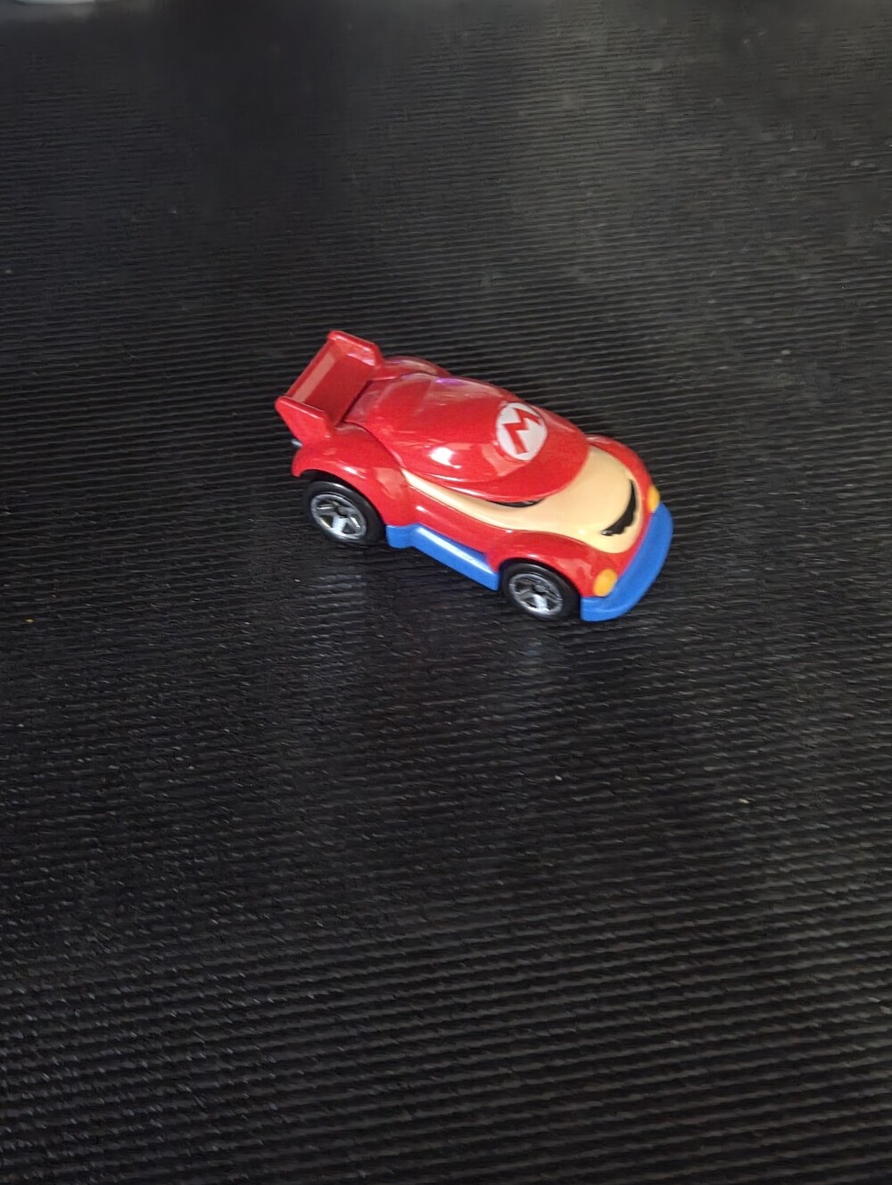 2015 Hot Wheels Character Cars Super Mario 1:64 DIE-CAST Cars-Collection